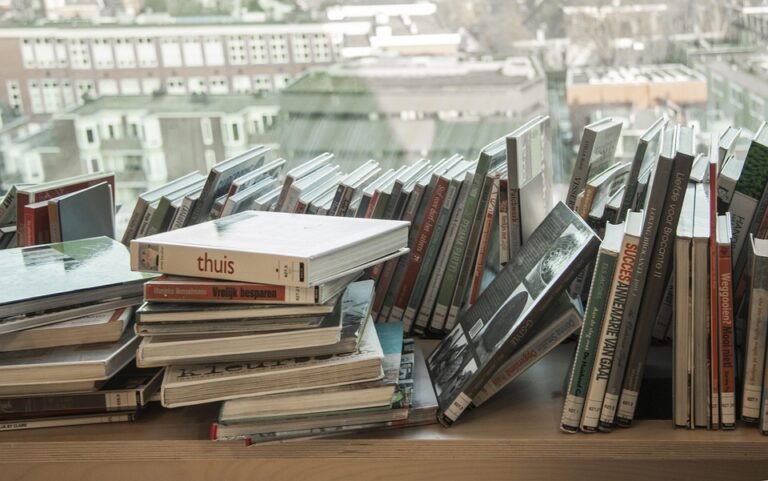 What are the benefits of Montessori education?