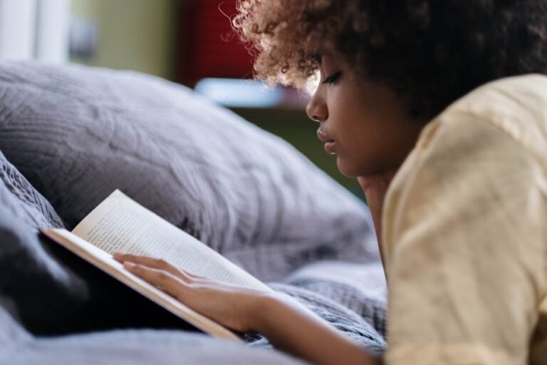 How can students create a relaxing bedtime routine?
