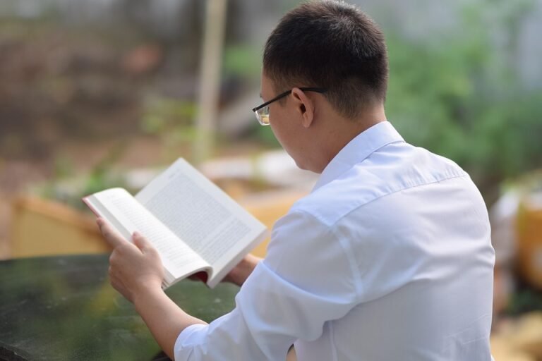 How can I find a good Montessori school?