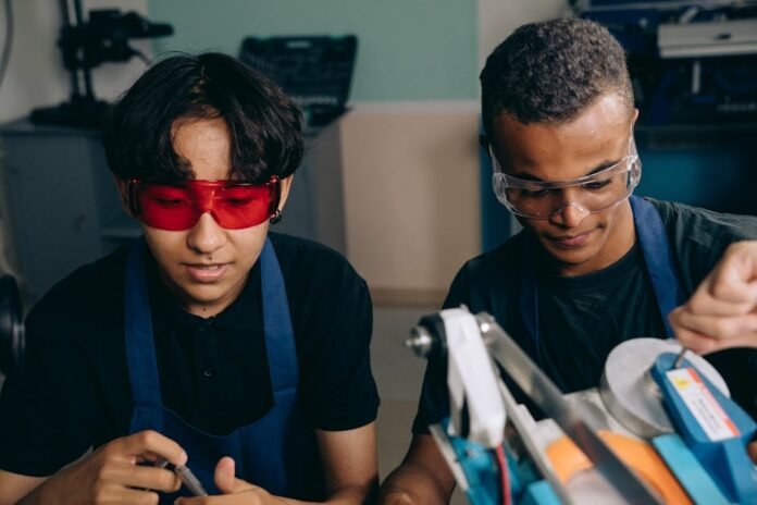 The Global Classroom: Why Tech and Engineering Students are Opting for International Studies