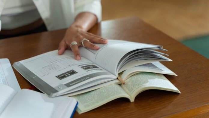 Navigating Online Education: A Comprehensive Guide to College Prep