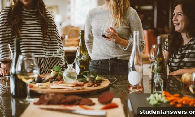 Expand Your Circle A Guide to Post Grad Friendships 1 featured 21633