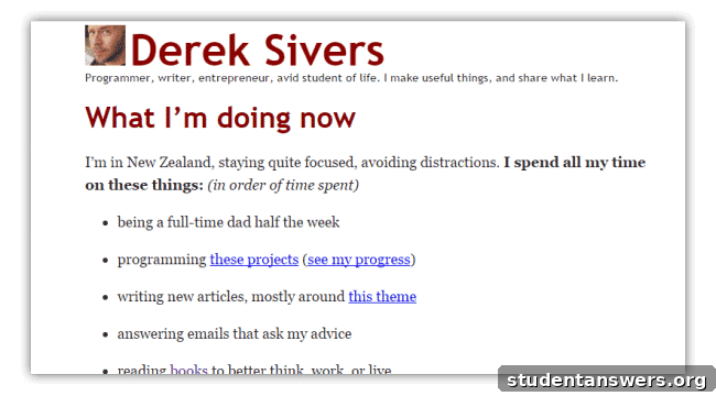 Screenshot of Derek Sivers' 'Now' page, a public declaration of his current priorities and focus.