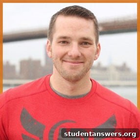 Steve Kamb, founder of Nerd Fitness