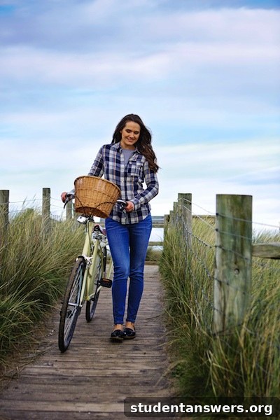 A casual and stylish ladies' weekend shirt from an Aldi fashion collection.