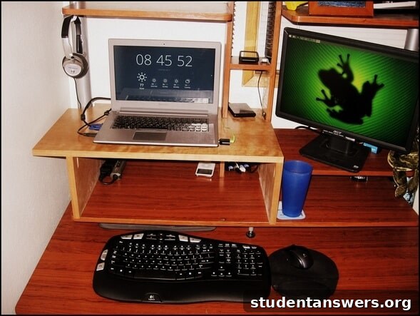 The complete home office setup in sitting mode.