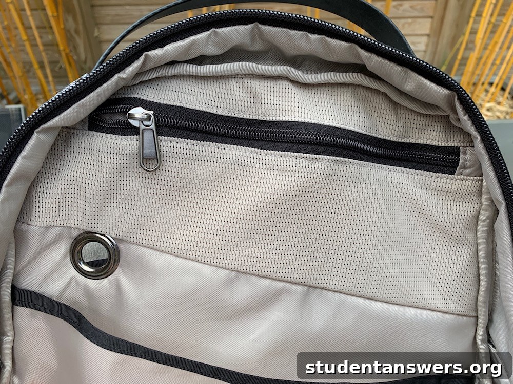 View of the internal mesh and open pockets within the main compartment